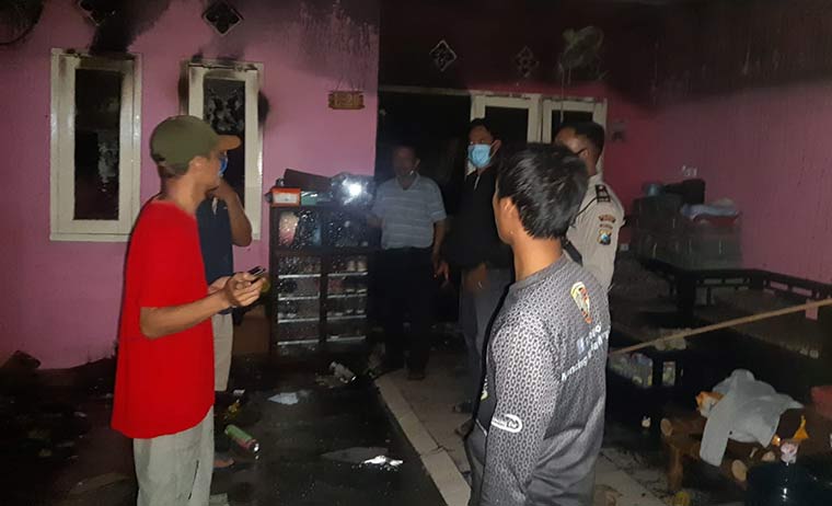 Kondisi rumah usai dilalap api.