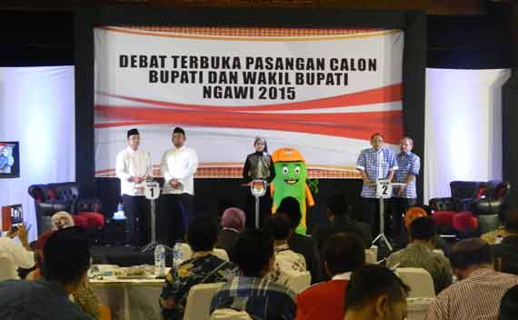 Suasana debat publik Paslon Bupati dan Wakil Bupati Ngawi. foto: zainal abidin/BANGSAONLINE