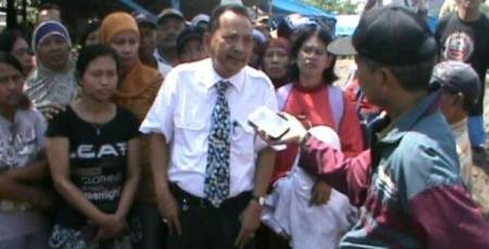 Pedagang Bluru Sidoarjo Nekat Uruk Lahan Puskopkar Jatim