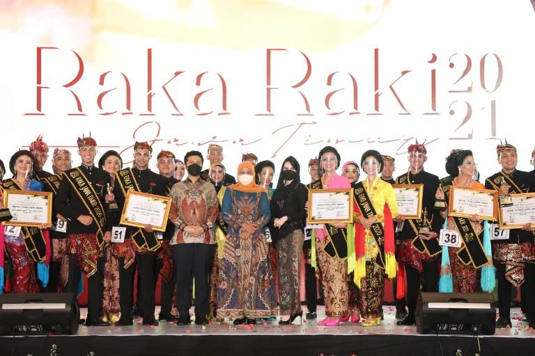 Jember-Banyuwangi Juara Raka-Raki Jatim 2021, Khofifah Minta Promosikan Wisata Lewat Digital 