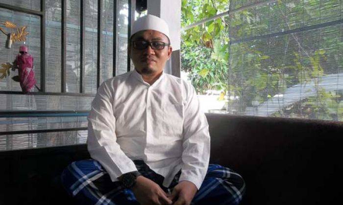 KH. Zainur: Kaum LGBT Jangan Dicela!