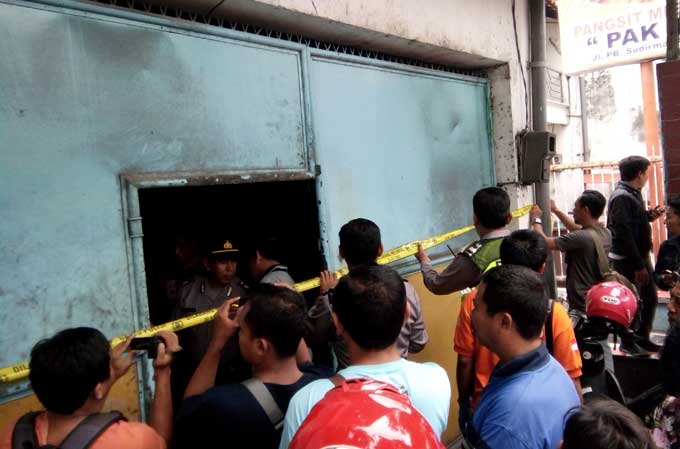 Toko Sembako di Jalan Panglima Sudirman Tuban Dirampok, Korban Dibakar