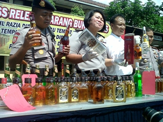 Jelang Ramadan, Ratusan Miras Disita