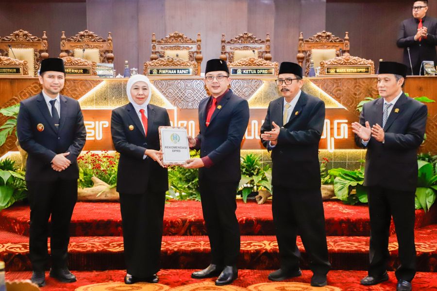 DPRD Jatim Setujui LKPJ Akhir TA 2024, Khofifah: Semua Rekomendasi Jadi Acuan Perbaikan Pembangunan