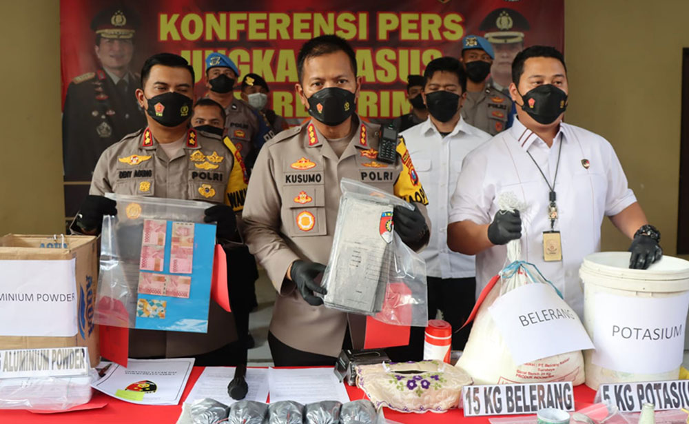Polresta Sidoarjo Amankan 27,5 Kilogram Bahan Peledak Mercon Siap Dipasarkan