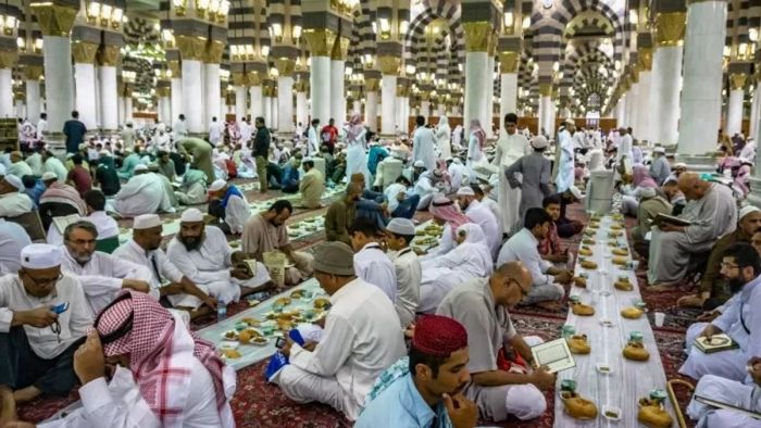 Senin Besok Yaumus Syak? Haram Puasa Sunnah? Ada Pengecualian, Siapa Saja?