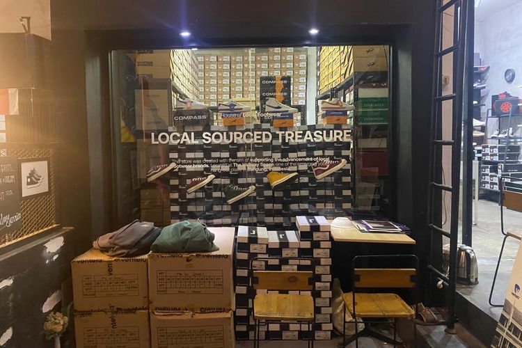 Kualitas Sepatu Lokal yang Mendunia di The Hallway Space Bandung, Banyak Diminati Turis Asing. Foto: Ist