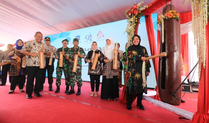 Wali Kota Risma Ingatkan Warganya untuk Lebih Peduli dan Saling Gotong Royong