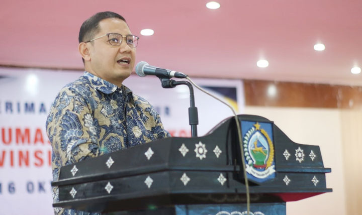 Plt. Kabiro Humas dan Protokol Pemprov Jatim, Aries Agung Paewai. foto: ist.