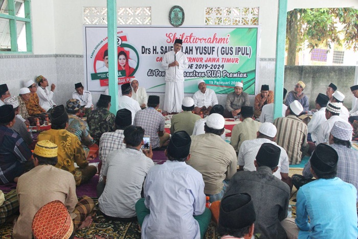 Gus Ipul di Ponpes Raudlatul Ulum Arrahmaniyah (RUA) Pramian, Sampang, Senin (19/2).