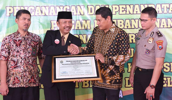 Mas Abu Ikut Teken Zona Integritas PA Kota Kediri Menuju WBK dan WBBM