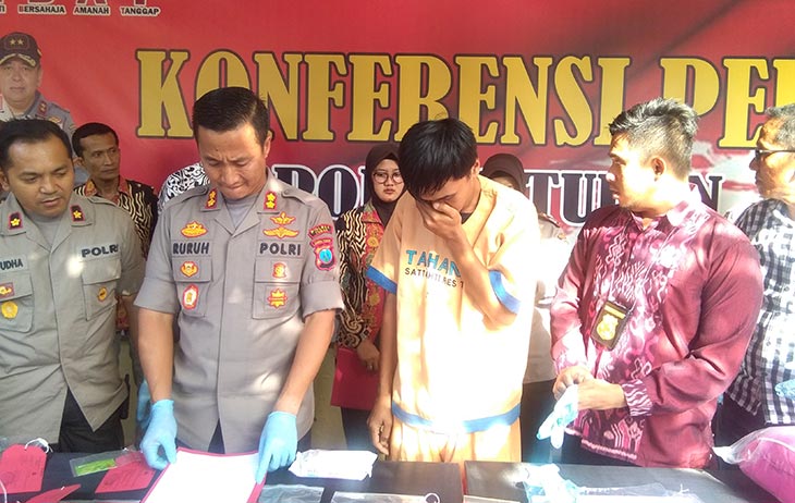 Kronologi Penggerebekan Prostitusi Online Pasutri di Tuban dengan Model Pesta Seks, ini Tarifnya