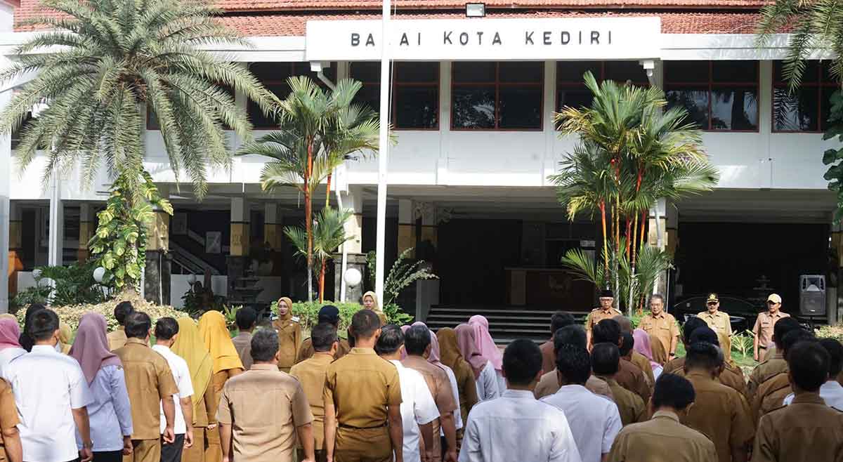 Kondisi Kondusif, Wali Kota Kediri Fokus Pemulihan Ekonomi