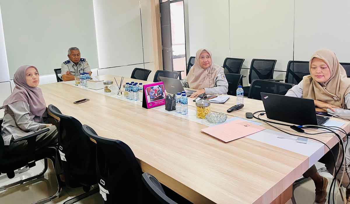 Jajaran Kantah Kabupaten Pasuruan Hadiri Monitoring dan Evaluasi Pengelolaan PNBP Wilayah Jawa Timur