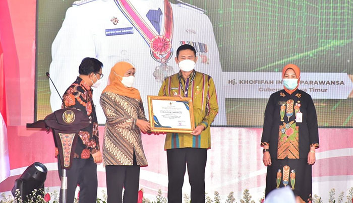 Lamongan Raih Penghargaan Pembangunan Daerah Terbaik 2021 di Jatim