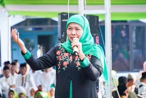 Mohon Doa Restu Maju Pilgub Jatim 2024, Khofifah Ajak Muslimat NU Jember Perbanyak Sedekah