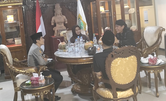 Pertama Kali Pengajian Akbar Tatap Muka di Kota Mojokerto, Gus Miftah Ajak Bangun Optimisme