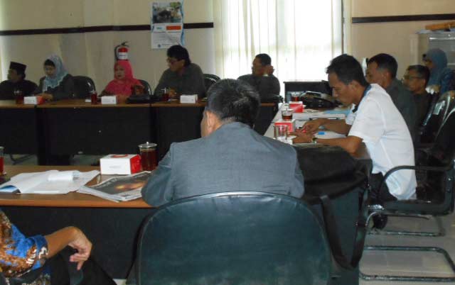 Ratusan Honorer K2 di Lamongan Wadul Dewan, Keluhkan Kesejahteraan Rendah