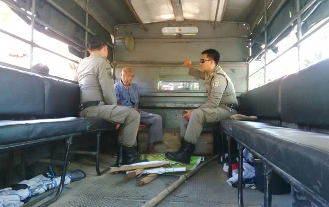 Satpol PP Tuban Ciduk Gepeng 'Mokong'