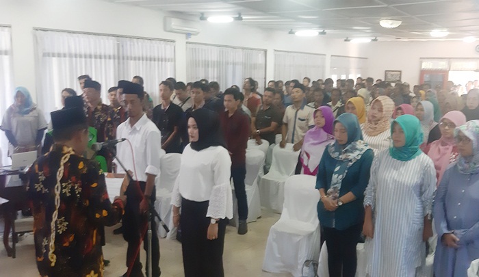 Ketua Panwascam Abdul Muhajir melantik 263 Pengawas Tempat Pemungutan Suara (PTPS) se-Kecamatan Bangkalan.