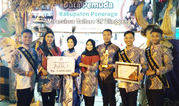 6 duta pemuda dan 1 pendamping Kabupaten Ponorogo yang maih Juara 2 terbaik se-Jatim dalam event Jambore Pemuda Daerah (JPD) 2019.