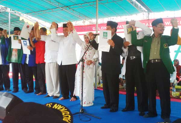Sembilan parpol ikrarkan diri dukung Fakta. (haris/BANGSAONLINE)