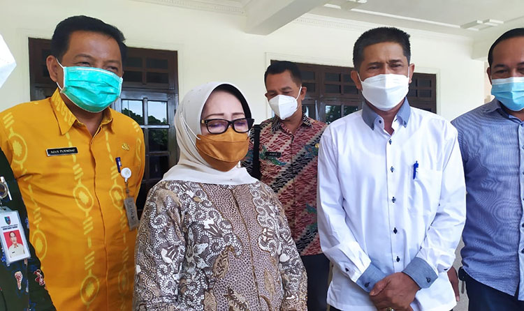 Aksi Protes Warga Saat Kunjungan Bupati Jombang ke Lokasi Banjir Dinilai Settingan Belaka