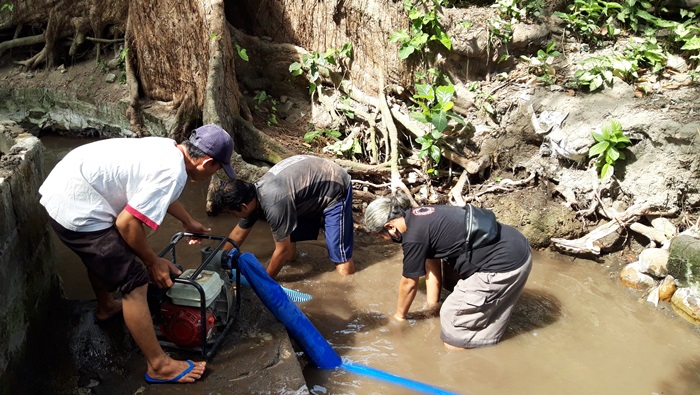 Gandeng Pemdes Wates Kediri, Relawan EPPI dan Rante Rau Bersihkan Sumber Rau