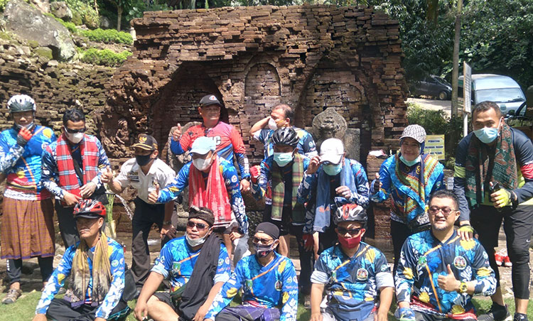 Bupati Pasuruan Usulkan Perbaikan Jalan Wisata Candi Belahan ke Pemerintah Pusat