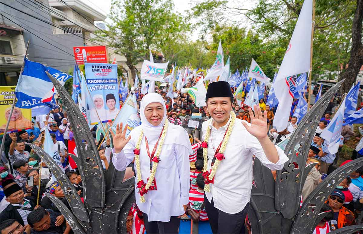 Khofifah-Emil Jadi Pendaftar Pertama Pilkada Jawa Timur 2024