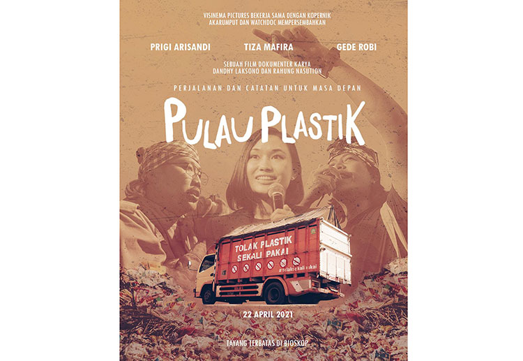 Film Dokumenter "Pulau Plastik" karya Dandhy Laksono dan Rahung Nasution.