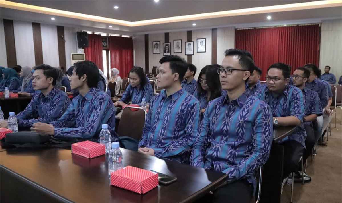 Para pegawai Diskominfo Kota Kediri saat mengikuti Workshop Personal Branding. Foto: Ist