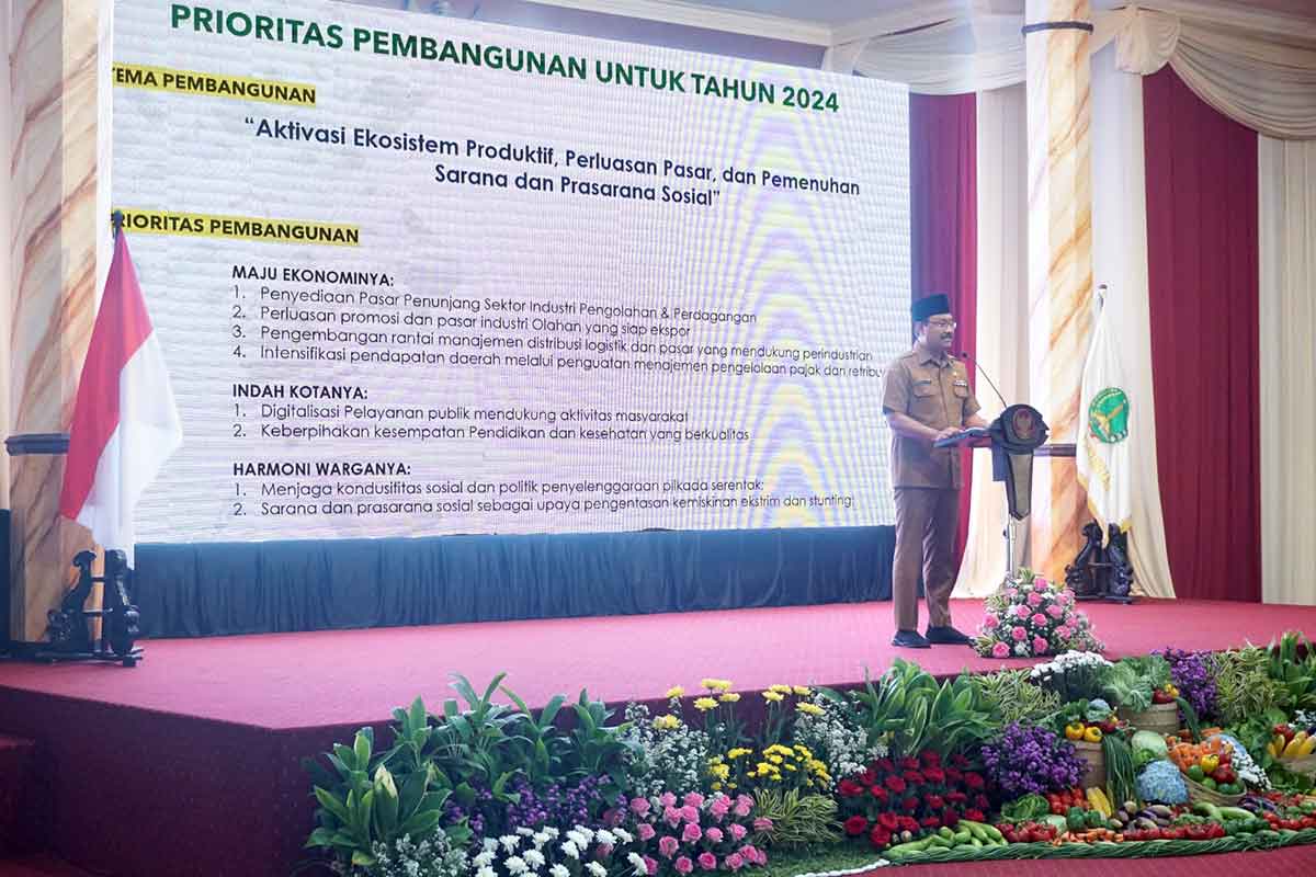 Wali Kota Pasuruan, Saifullah Yusuf, saat membacakan Musrenbang sekaligus RKPD 2024 di Gedung Gradhika Bhakti Praja.