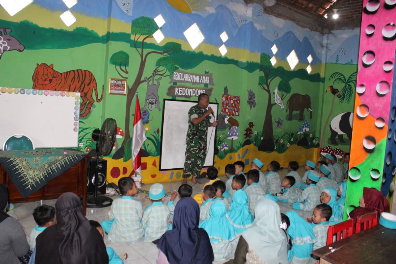 Tanamkan Cinta Tanah Air Sejak Dini, TMMD ke-126 Sidoarjo Gelar Sosialisasi Wasbang
