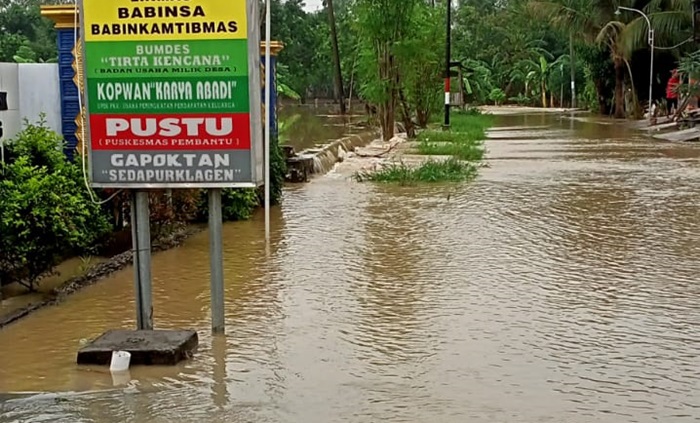 Kembali Meluap, Pengerukan Anak Kali Lamong di Benjeng Gresik Dihentikan Sementara
