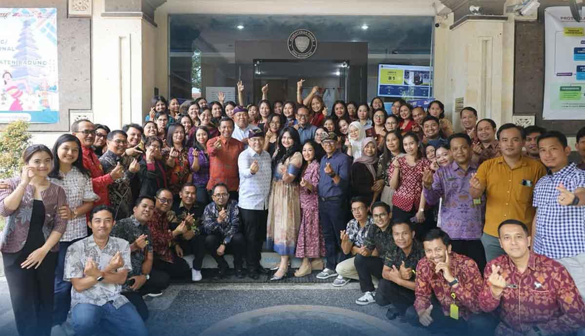 Wamen ATR/BPN Kunjungi Pelataran di Kantah Badung