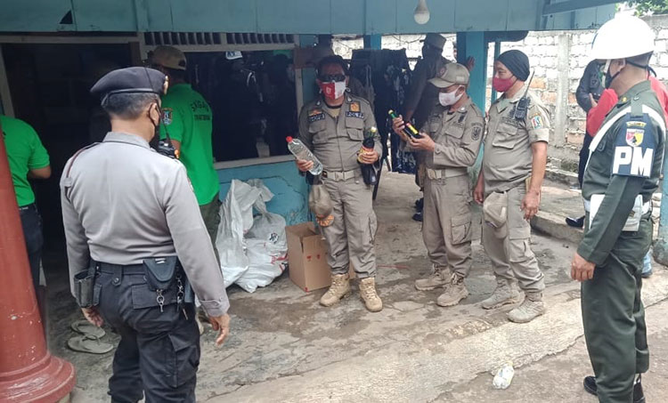 Razia Mihol, Satpol PP Tuban Sita Puluhan Botol