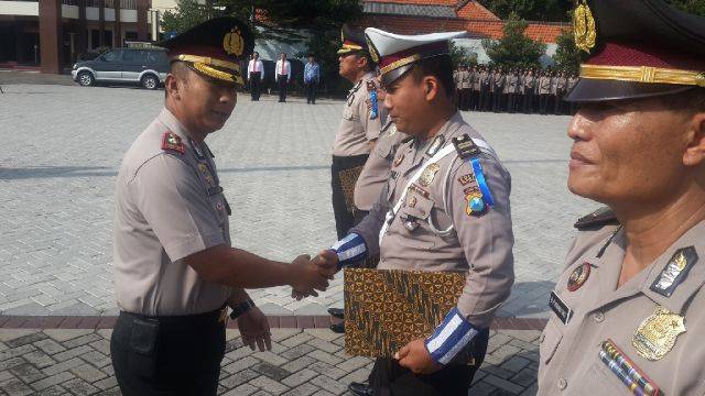 Polres Sidoarjo Serahkan Penghargaan 5 K