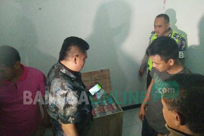 Warga Tunggorono Jombang Gerebek Rumah 'Pengganda Uang'