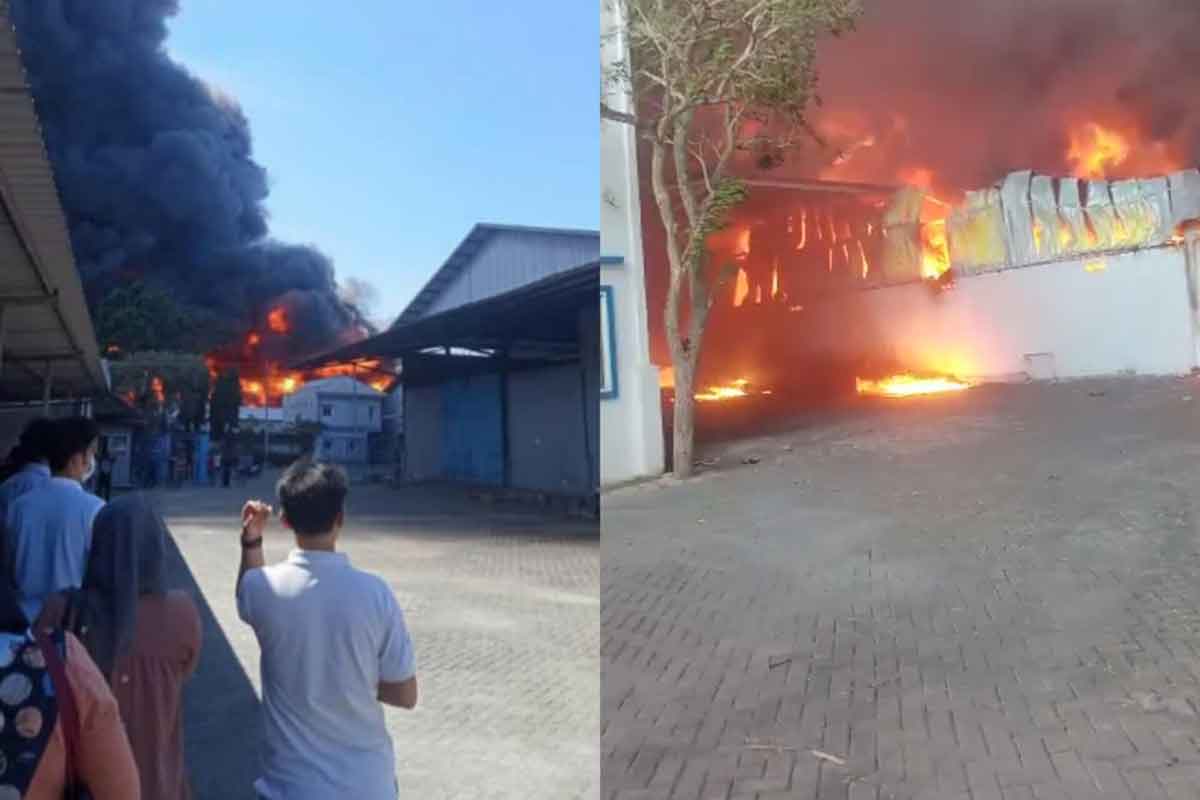 Pabrik Plastik di Menganti Gresik Terbakar