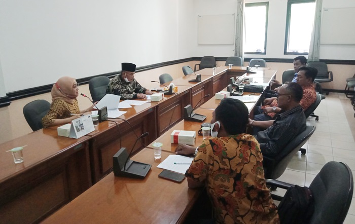 Format Desak Pemkab Pasuruan Bantu TNI AL Selesaikan Relokasi Warga