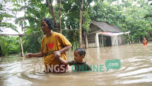 Puluhan Rumah di Mojoagung Jombang Terendam Banjir