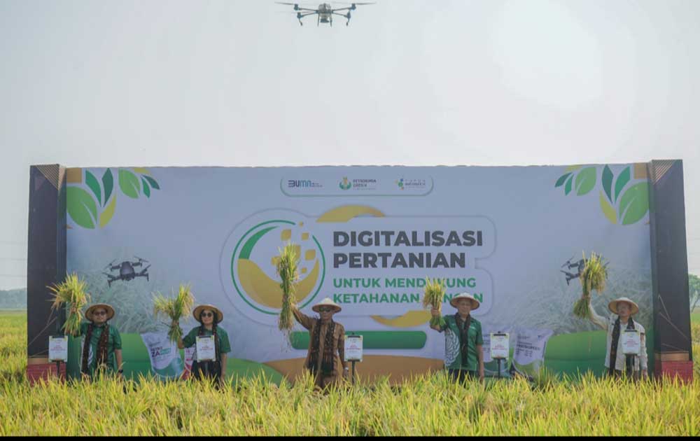 Digitalisasi Pertanian Petrokimia Gresik Mampu Tingkatkan Panen Padi Hingga 9,12 Ton per Hektare