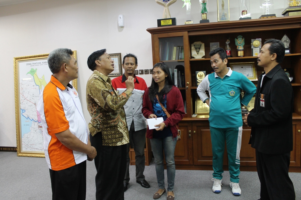 Atlet Panjat Tebing Gresik Minta Restu Bupati