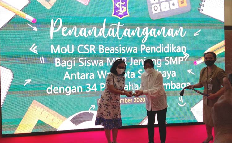 13 Ribu Siswa SMP di Surabaya Terima Bantuan Beasiswa Hingga Lulus