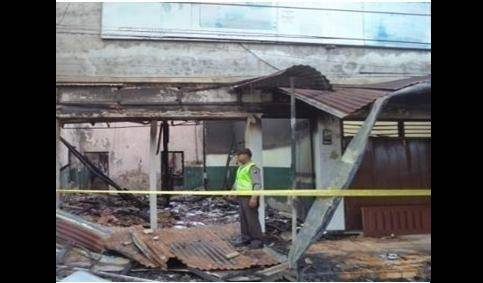 Kantor Teras BRI di Ponorogo Terbakar