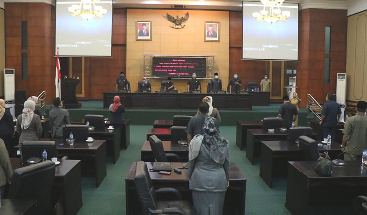 Begini Pemandangan Umum Fraksi DPRD Jombang Terhadap 4 Raperda