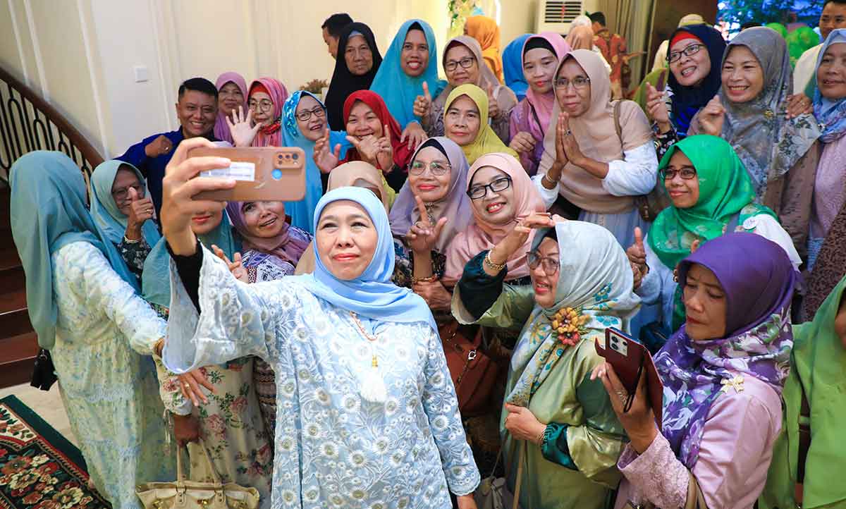 Akhiri Rangkaian Open House Lebaran Idul Fitri , Gubernur Khofifah Berterima Kasih ke Masyarakat