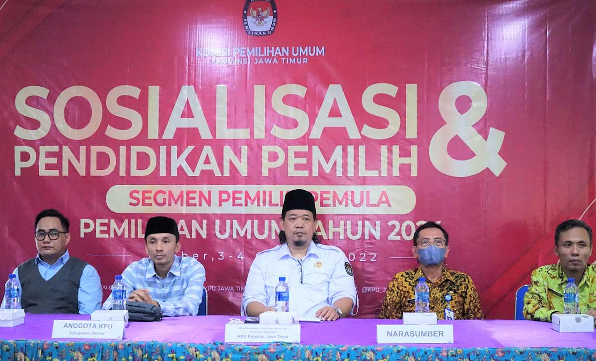Gelar Sosialisasi di Jember, KPU Jatim Sasar Segmen Pemilih Pemula Perwakilan SMA/SMK