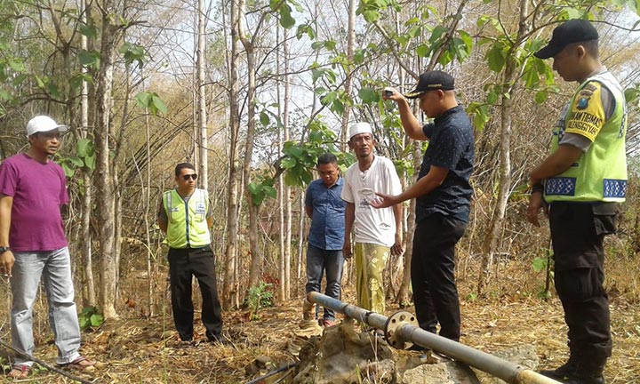 Paceklik Air Bersih Rambah Wilayah Kota, Warga Sampang Minta Bupati dan Dewan Peduli
